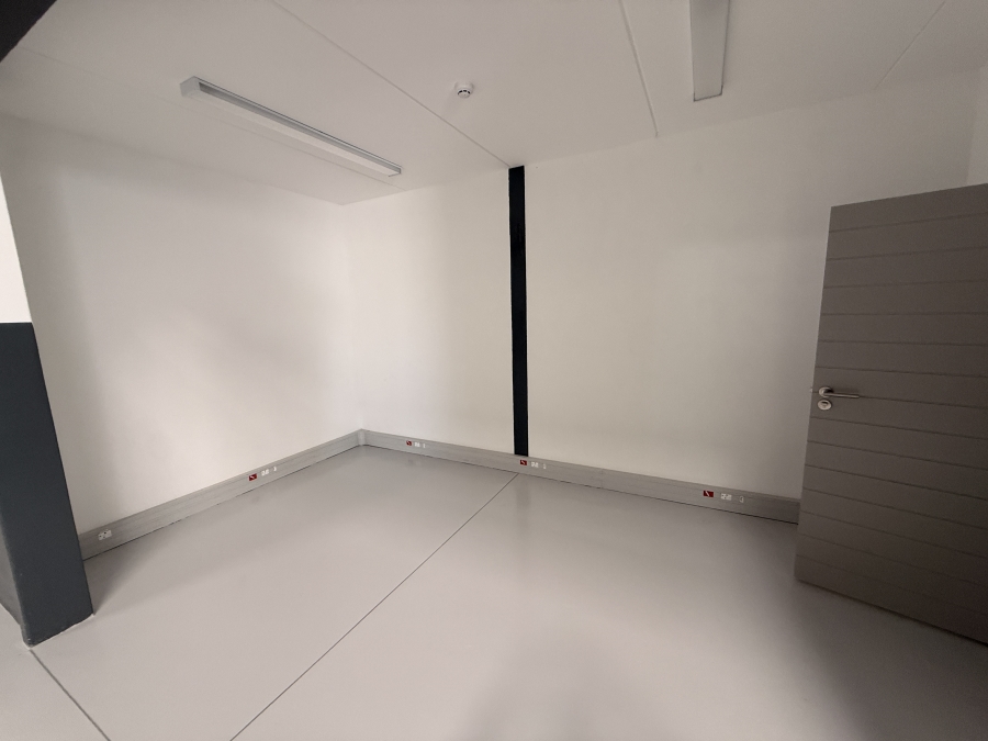 To Let Commercial Property for Rent in Rivergate Western Cape